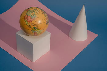 グローブ、 ブロック、 幾何学的図形、 カラフルな紙、 芸術的な構成、 円錐、 世界地図、 3Dアート、 ミニマルデザイン、 現代美術、 抽象芸術