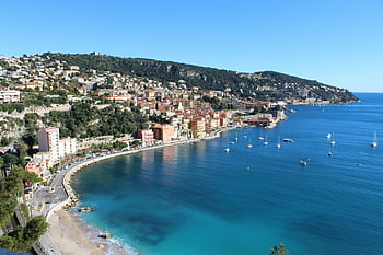 Villefranche-sur-Mer, ilmakuva, asuinrakennukset, vesistö, rannikko, veneet, selkeä kesäpäivä, upea näkymä, merenrantakaupunki, Välimeren, Ranska