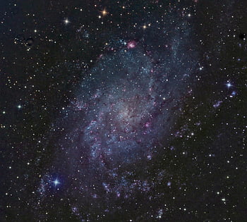 spiraalvormig melkwegstelsel, diepe ruimte, talloze sterren, kosmisch stof, levendig beeld, hemelse objecten, astronomische fotografie, ruimteonderzoek, sterrenstelsel, sterrenhopen, nevels