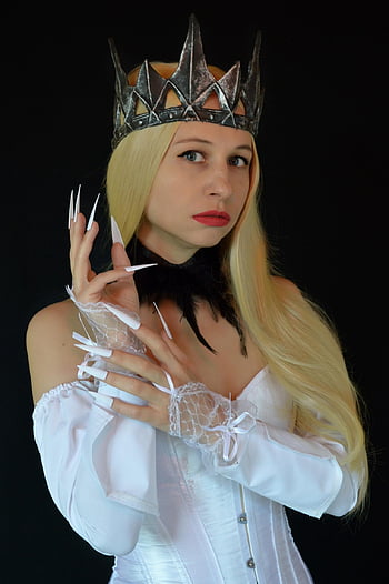 woman, queen, crown, gothic, claws, witch, magic, fantasy, gothic Princess Image, style Gothic Princess, queen Image