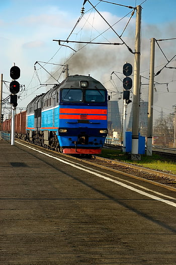 track, railroad, train, locomotive, transportation, freight, engine, power, cargo, diesel, railway