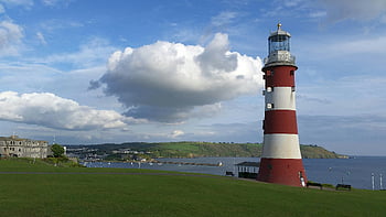 rødt og hvitt fyr, kystlandskap, Maritim sjarm, fyrtårn, naturskjønn utsikt, Kyst skjønnhet, Seaside Landscape, fyr ved kysten, Røde og hvite striper, kyst fyr, utsikt mot sjøen
