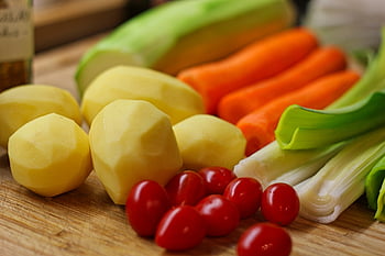 zeleninová polévka, kuchařka, vitamíny, mrkve, pórek, zdravý, jídlo, čerstvý, vegetariánský, trh čerstvé zeleniny
