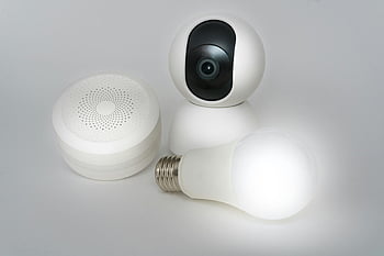 inteligentní domácí zařízení, Fotoaparát, mluvčí, žárovka, chytrý fotoaparát, inteligentní reproduktor, chytrá žárovka, bílé pozadí, automatizace domácnosti, Zařízení internetu věcí