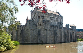 hrad, het haven v gentu, Belgie, středověký, Dějiny, pán hradu, Zajímavá místa, hradba, cimbuří, bluestone, turisty
