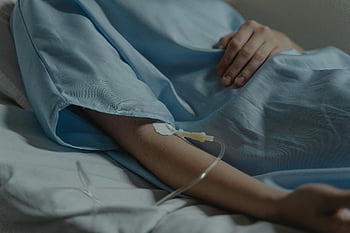 letto d'ospedale, paziente, gocciolamento, braccio, destrosio, trattamento medico, avvicinamento, assistenza sanitaria, endovenoso, Cure ospedaliere, recupero