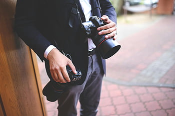 ช่างภาพ, กล้อง DSLR, การถ่ายภาพ, กลางแจ้ง, ใกล้ชิด, ถือกล้อง, ช่างภาพมืออาชีพ, การถ่ายภาพกลางแจ้ง, อุปกรณ์ถ่ายภาพ, เกียร์กล้อง, สถานที่ถ่ายภาพ