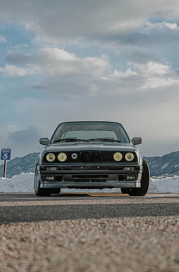 bmw e30, klasické auto, horské silnici, modrá obloha, čelní pohled, zaparkované auto, ulice, zimní scény, sníh, asfalt, Historické auto
