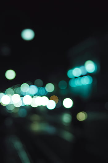 blaugrüne Bokeh Lichter, Lichter der Stadt, Nachthimmel, Künstlerische Bokeh, leuchtende Lichter, Nachtfotografie, Bokeh-Effekt, städtische Lichter, Nachtszene, Rückleuchten, Bokeh Fotografie