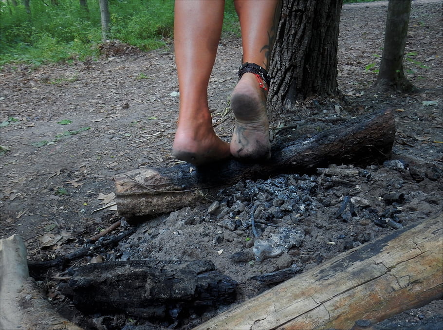 male feet, bare feet, dirty feet, foot fetish, foot model, always barefoot, outdoor feet, natural feet, walking barefoot, forest feet, foot photography