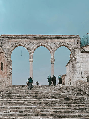 ženy chodí, kamenné schody, oblouky, historického Jeruzaléma, klidná obloha, Izrael, střední východ, cestovní fotografie, kulturní dědictví, starověké architektury, Náboženské místo