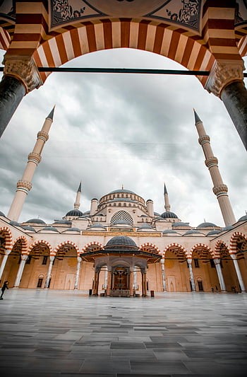 Camlica Mosque, inner courtyard, iconic arches, minarets, Istanbul, Turkey, grandeur, Süleymaniye Mosque, mosque architecture, religious site, Islamic architecture