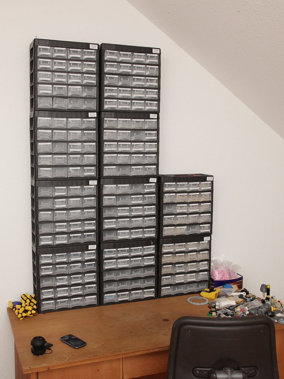 lego, třídění, objednat, úložný prostor, šuplíky, štítky, Sigma 28 mm, lavice, hračky, organizace, pracovního prostoru