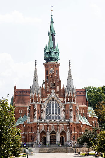 Kostel svatého Josefa, Krakov, Polsko, gotický design, Složitá architektura, nádherný výhled, Exteriér kostela, náboženské budovy, historický mezník, evropský kostel, cihlová konstrukce