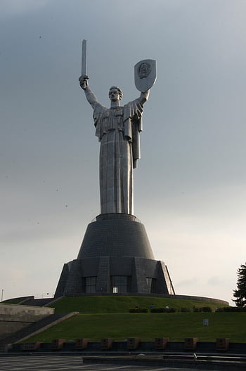 Mother Ukraine, Kyiv, Motherland Monument, Ukraine heritage, Ukraine history, iconic statue, Kyiv landmark, Ukrainian symbol, Motherland statue, Kyiv monument, Ukrainian culture