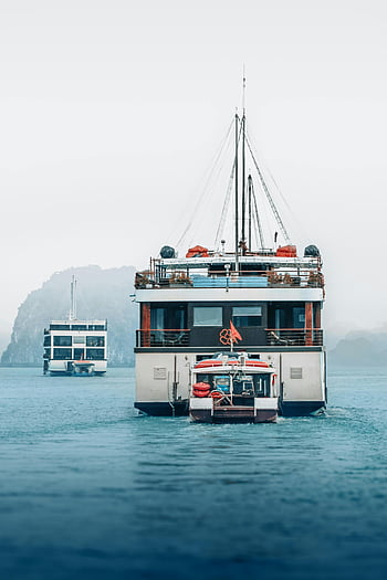 záliv Halong, Vietnam, lodí, Misty Waters, klidná krajina, malebné scenérie, cestovní, plavidel, moře, cestovat, cestovní ruch