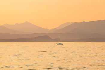 lake, boat, sunset, sailing, mountains, fog, water, sailboat, sailing Boat, dusk, evening