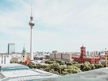 กรุงเบอร์ลิน, Fernsehturm, มุมมองทางอากาศ, อาคารสูง, สถาปัตยกรรมที่มีชีวิตชีวา, ยิงกลางวัน, cityscape, ภูมิทัศน์เมือง, เส้นขอบฟ้าเบอร์ลิน, สถาปัตยกรรมเยอรมัน, สถานที่สำคัญของเบอร์ลิน