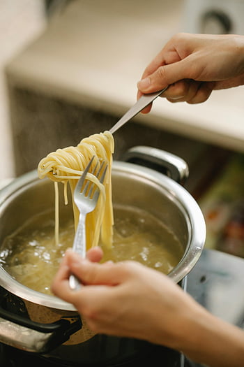spaghetti, fork, saucepan, boiling water, homemade culinary, kitchen, pasta, cooking, food preparation, unrecognizable housewife, culinary process