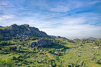 Spagna, andalusia, Provincia di Cadice, Sierra del Pinar, natura, paesaggio, montagne, collina, roccia, alberi, verde