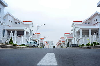 maison Blanche, maisons de luxe modernes, rue calme, Ashgabat, Turkménistan, zone résidentielle, maisons haut de gamme, architecture blanche, quartier de banlieue, route tranquille