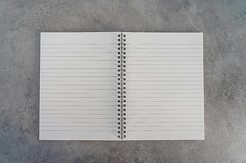 spirála notebook, šedá textilie, lemované stránky, pohled shora dolů, otevřený zápisník, texturovaný povrch, šedé pozadí, psací podložka, Poznámky k studii, žurnálování, pracovního prostoru