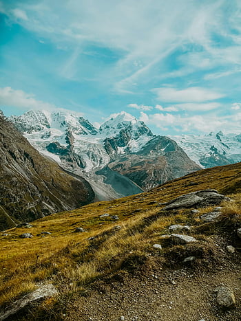 horské krajiny, zasněžené hory, Živá modrá obloha, dramatický pohled, alpské scenérie, horský výhled, Přírodní krásy, venkovní fotografie, vysoká nadmořská výška, Scénický Vista, skalnatý terén