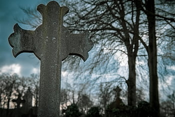 Friedhof, Grabstein, Kruzifix, Steinkreuz, Erinnerung, religiös, tot, gedenken, Ostern, Grab
