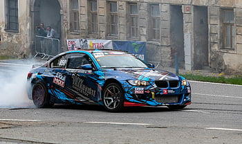 BMW Drifting, namest nad oslavou, Česká republika, Motorsport událost, Akce nabitý výstřel, bmw auto, Driftovací auto, Liqui Moly, motoristický sport, pouliční závodění, kouřové pneumatiky