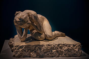 weeping Woman, sculpture, silesian Museum, katowice, poland