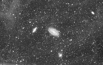 M81, Integrovaná mlhovina toku, astrofotografie, Deepskystacker, Knight Observatory, tomar, ve stupních šedi, prostor, vesmír, astro, Esprit 100