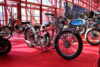 Moto Ravat, Montesa Impala, Ducati 125, Classic Madrid, vélos vintage, Marque française, saint etienne, Scooter 125 cm³, Simonetta, Classic-Madrid 2023, exposition de moto