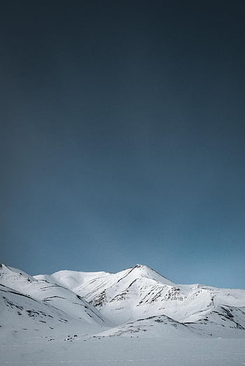 雪山、 晴天、 Longyearbyen、 スバールバル諸島、 冬の風景、 鮮明なビュー、 雪に覆われたピーク、 山の風景、 北極圏の風景、 青空、 冬景色