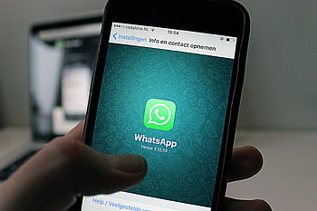 co, aplikace, Snímek obrazovky, chytrý telefon, Zobrazit, obrazovka, držený, osoba, mobilní, pohybliví