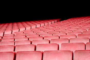 siège libre, sièges rouges, auditorium vide, éclairage dramatique, Rangées de sièges, sièges de théâtre, sièges inoccupés, sièges auditorium, sièges auditorium rouges, théâtre vide, Éclairage de l'auditorium spectaculaire