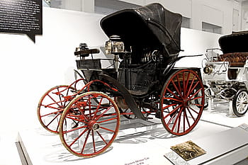 Benz Patent Motor Car, Victoria Vis-à-Vis, four-stroke engine, water-cooled, 3 CV, 2 kW, 20 km/h, 1893, Museum of Technology Vienna, Austria