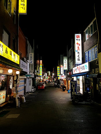 야간 거리, 필동, 서울, 화려한 간판, 활동적인 나이트라이프, 도시의 나이트 라이프, 도시의 불빛, 코리안 스트리트, 야경, 조명 된 표지판, 스트리트 뷰