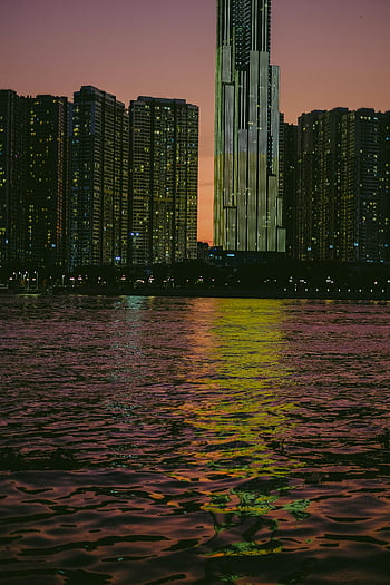 ho chi minh, saigon řeka, mezník 81, soumrak, světla města, řeka odraz, městské panorama, večerní pohled, Vietnam, panoráma města, nábřeží