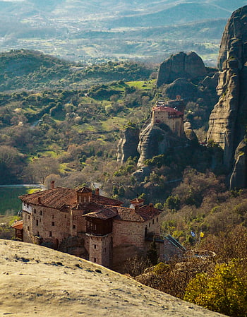 อาราม meteora, ภูเขาหิน, กรีซ, อารามโบราณ, ท้องฟ้าแจ่มใส, มุมมองที่งดงาม, Meteora, การก่อตัวของหิน, การเดินทางของกรีซ, ภูมิทัศน์, สถานที่ทางประวัติศาสตร์
