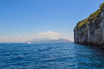 santorini, scogliere, mare azzurro, cielo sereno, Isole distanti, isolotto, sfondo di montagna, vista mozzafiato, isole greche, mediterraneo, paesaggio marino