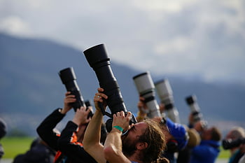 คนถือกล้อง DSLR, กลุ่มช่างภาพ, สปีลเบิร์กออสเตรีย, การจับเครื่องบิน, เลนส์ยาว, การถ่ายภาพกลางแจ้ง, การถ่ายภาพการบิน, การถ่ายภาพทิวทัศน์, ช่างภาพมืออาชีพ, เลนส์กล้องขนาดใหญ่, ภูเขาพื้นหลัง