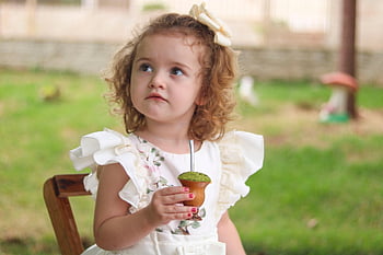 little Girl, drink, portrait, cute, adorable, girl, female, young, kid, child, chimarrão