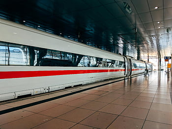 treno bianco, treno ad alta velocità, Stazione di Francoforte, trasporto pubblico, treno elegante, stazione ferroviaria, treno moderno, piattaforma ferroviaria, treno passeggeri, mezzi di trasporto