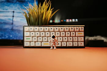 figurka astronaut, vlastní klávesnice, dekorace s vesmírnou tematikou, mini astronaut, směs technologií, nastavení klávesnice, prostorová dekorace, hračka astronauta, nastavení vlastní klávesnice, Space-motived, postava astronaut