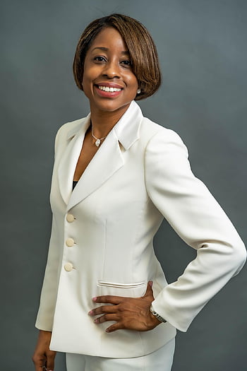 woman, leader, business, success, finance, investment, smile, portrait, headshots, professional, studio