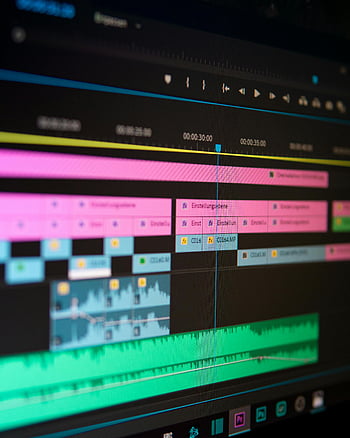 obrazovka počítače, detailní fotografie, úprava videa, Časová osa, Profesionální software, rozhraní, editačního softwaru, video produkce, digitální editace, Mediální produkce, zvukový průběh