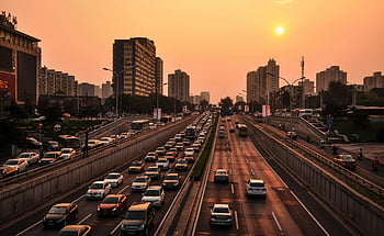 Urban Highway, silný provoz, Závalný západ slunce, panoráma města pozadí, zlatá hodina, Rušné město, nebe, městský provoz, město dálnice, západ slunce panoráma, městské slunce