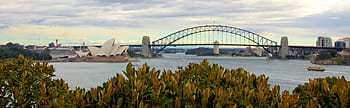 Opera v Sydney, přístavní most, zahradní ostrov, široký úhel, Žádná autorská práva, pohled na nábřeží, městské krajiny, Austrálie, panoráma