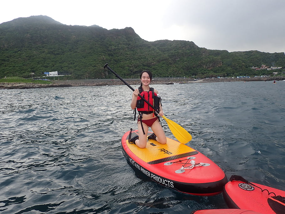 paddleboarding, žena, záchranná vesta, pádlo, voda, hory, venkovní, aktivita, žluté pádlo, červená deska, Příroda