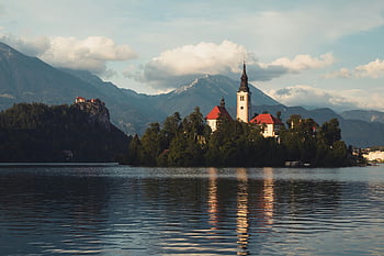 Lake Bled, Pilgrimage Church, Bled Island, idyllic landscape, church in lake, Slovenia, mountain backdrop, serene water, European destination, travel photography, reflection in water